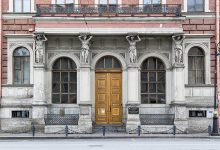 Photo of Размышления у парадного подъезда привели к активным действиям