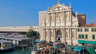 Photo of Патти Смит, Джим Джармуш и Брайан Ино участвуют в проекте Ватикана на биеннале в Венеции
