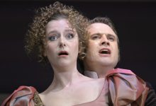 Photo of «Требует мастерства, переключения внимания»: Машков — о премьере «Нежное сердце» в Театре Олега Табакова