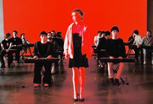 Photo of Fashion-автофикшен: перформанс Насти Ливадновой собрал аншлаг в «Гараже»